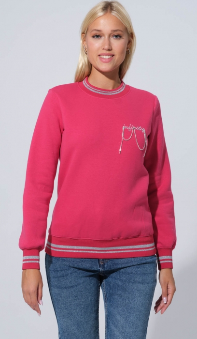SWEATSHIRT WITH A CHAIN ACCESSORY 