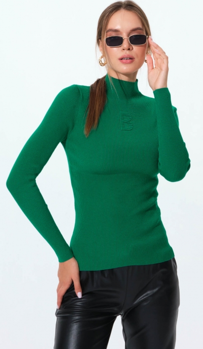 TURTLE NECK FITTED TRICOT SWEATER 